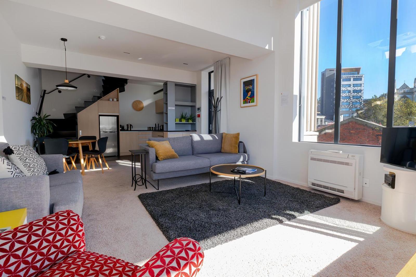 Deluxe Inner-City Apartment On Moray 但尼丁 外观 照片